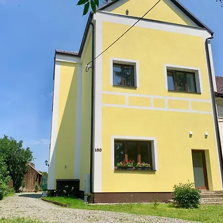 Apartament 150 *